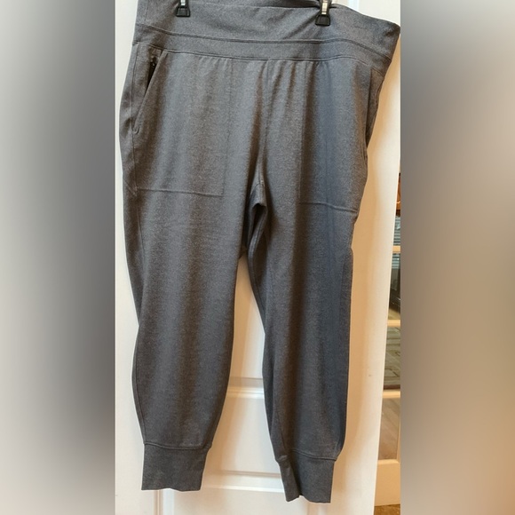 Athleta Venice Jogger - Picture 1 of 4